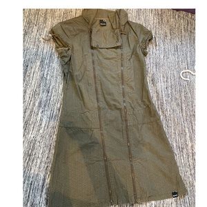 Preloved - Bench- Size Small